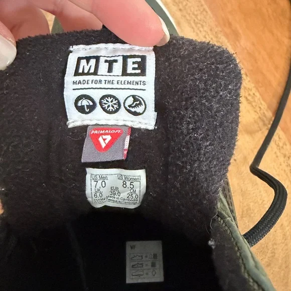 VANS winter boots in great condition ! - Picture 4 of 4